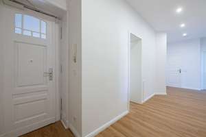 Lichterfülltes Domizil am Mierendorffplatz mit großem West-Balkon I bezugsfrei I saniert – Mierendorffplatz 18, 10589 Charlottenburg, Berlin – Vorschaubild 7