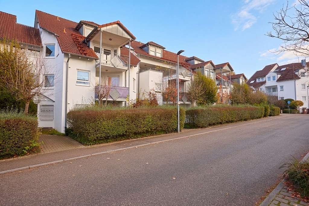Immobilie in Welzheim - Traumhafte Maisonette-Wohnung mit Balkon und Tiefgaragenstellplatz - Bild 4