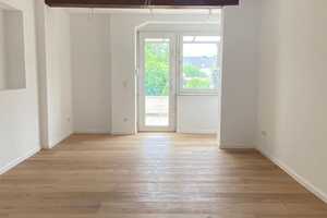 🏡 Frisch kernsanierte 2-Zimmer-Wohnung mit Terrasse und Garten in ruhiger Lage von Mönchengladbach  – Mönchengladbach – Vorschaubild 1