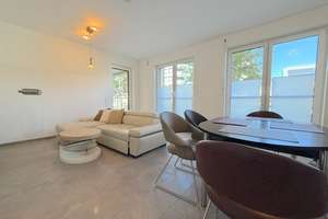 Luxuriöse 2-Zimmerwohnung mit Terrrasse und Tiefgaragenstellplatz