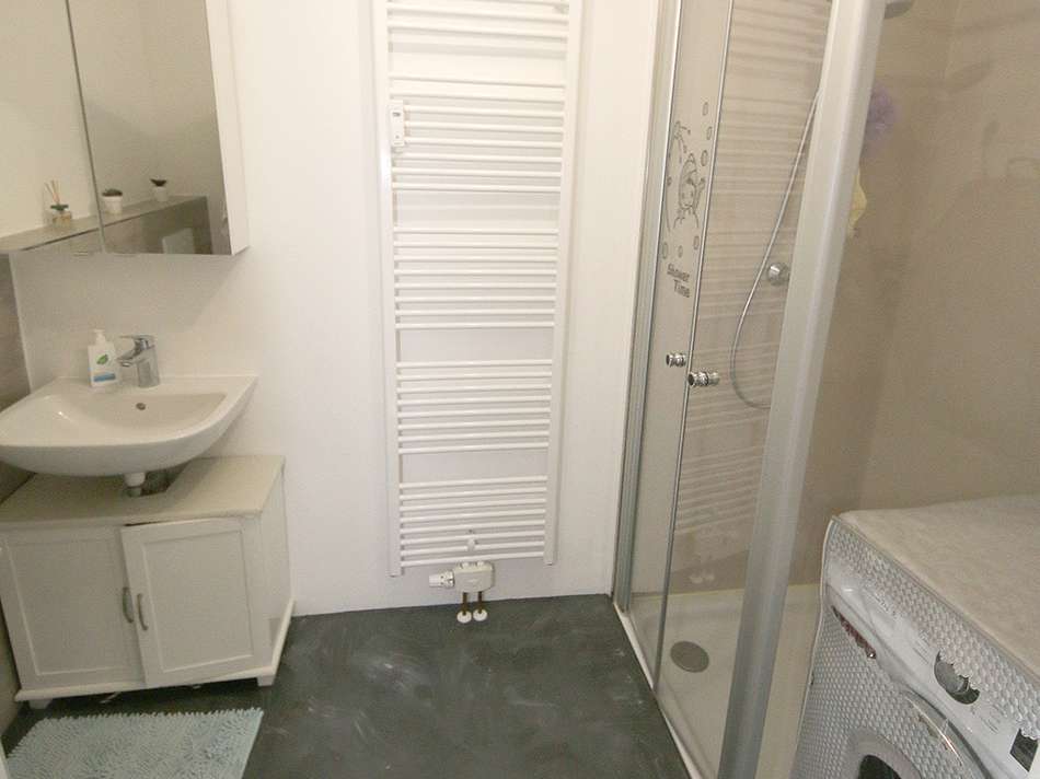 Whg. 2: Badezimmer