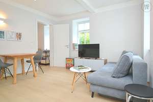 Exklusiv möbliertes 2-Zimmer-Apartment mit WLAN in Nürnberg nahe Innenstadt – Die vollständige Adresse der Immobilie erhältst du vom Anbieter., 90429 Gostenhof, Nürnberg – Vorschaubild 1