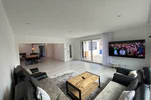 Erstbezug nach Sanierung: exklusives und großes 7-Zimmer-Haus in Schwandorf
TEL 015255889134 – Prissath 20, 92421 Schwandorf (Kreis) – Vorschaubild 1