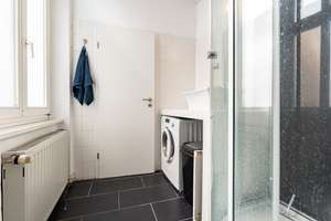 SOFORT BEZUGSFREI! Schöne 2 Zimmer Altbau-Wohnung nur wenige Gehminuten vom KADEWE entfernt. – Die vollständige Adresse der Immobilie erhältst du vom Anbieter., 10787 Schöneberg, Berlin – Vorschaubild 20