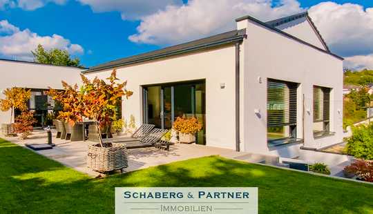 Bild von Exklusives KfW 55 Haus in Bad Soden – Design & Natur perfekt vereint