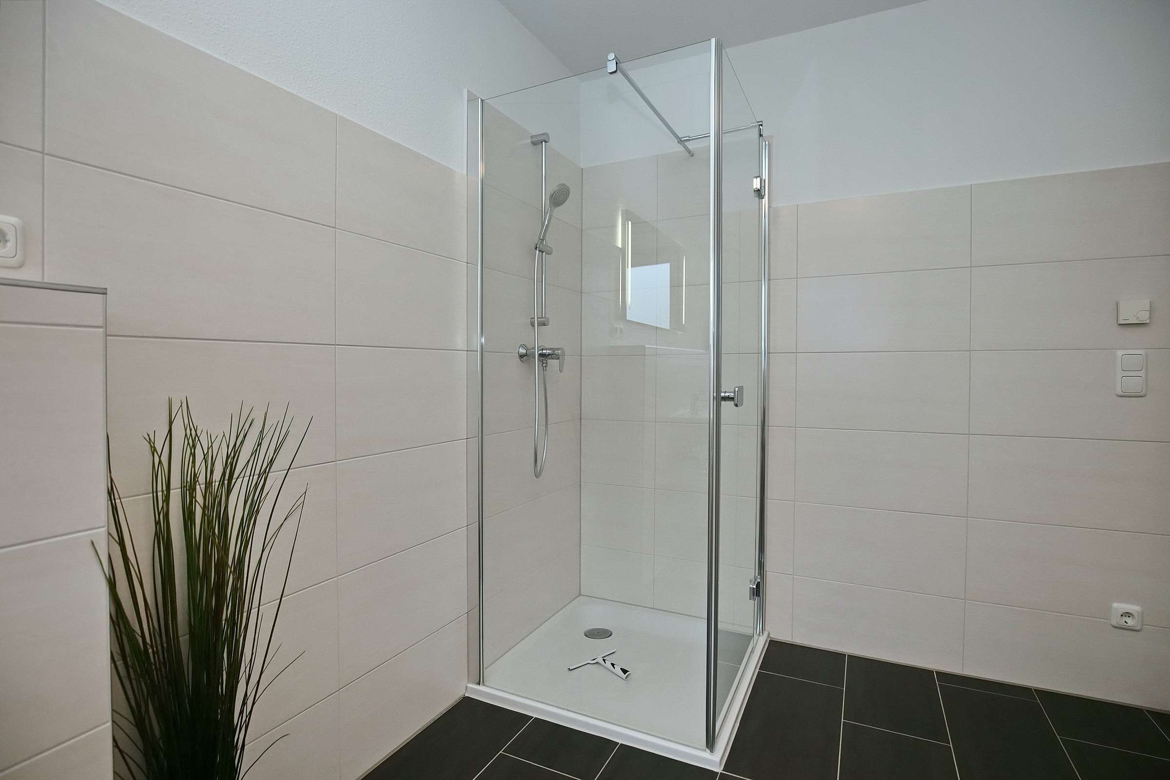 Immobilie in Boltenhagen - Freistehendes Wohnhaus mit 3 Wohneinheiten und riesigem Grundstück - Bild 13