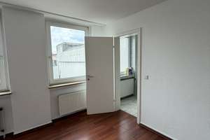 Zentrale 3Z Penthouse Wohnung, Einbauküche, Balkon, Sauna, Fahrstuhl – Neumarkt 4, 49074 Innenstadt, Osnabrück – Vorschaubild 13