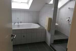 Gepflegte 2-Zimmer-DG-Wohnung mit Einbauküche in Fellbach – 70736 Fellbach – Vorschaubild 7