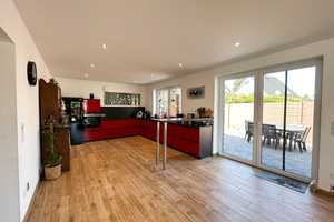 Exklusives Einfamilienhaus mit großer Doppelgarage, schönem Gartenbereich und Smart-Home-Komfort – Heinsberg (Kreis) – Vorschaubild 8