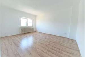 Schöne 2-Zimmerdachgeschosswohnung mit Gartenmitbenutzung zu vermieten! – Klauberger Straße 34, 42651 Solingen-Mitte, Solingen – Vorschaubild 7
