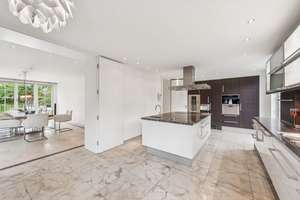 Exklusive Residenz in Köln-Deckstein – Die vollständige Adresse der Immobilie erhältst du vom Anbieter., 50935 Lindenthal (Ortsteil), Köln – Vorschaubild 8
