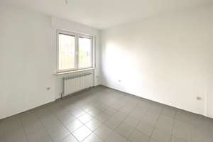 Seltene Kombination aus Wohnhaus und großer Halle auf einem ca. 1.050 qm großen Grundstück ! – Die vollständige Adresse der Immobilie erhältst du vom Anbieter., 68163 Neuostheim/Neuhermsheim, Mannheim – Vorschaubild 8