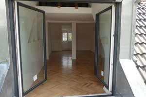 großzügige Wohnung im Stuttgarter Westen mit großem Balkon und Einbauküche, komplett saniert – Die vollständige Adresse der Immobilie erhältst du vom Anbieter., 70193 Kräherwald, Stuttgart – Vorschaubild 3
