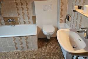 Sonnige Doppelhaushälfte mit 4,5 Zimmern in Eberdingen-Hochdorf – Gartenstrasse 42/1, 71735 Eberdingen – Vorschaubild 9