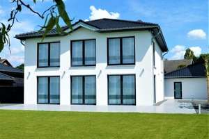 Luxuriöse, energieeffiziente Villa mit unverbautem Weitblick – Die vollständige Adresse der Immobilie erhältst du vom Anbieter., 41179 Rheindahlen-Land, Mönchengladbach – Vorschaubild 8