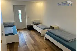 Edel ausgebautes Zweifamilienhaus: Gewerbepotenzial, Erweiterungsmögl. und Bauland - 15% Rendite! – Augsburg (Kreis) – Vorschaubild 32