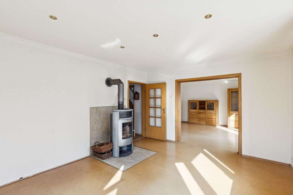 Immobilie in Moisburg - Großzügiges Familienhaus mit 10,5 Zimmern, großem Garten und Terrasse direkt an der Este - Bild 4