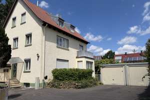 Freistehendes Haus mit großem Garten in ruhiger Wohnlage in Stuttgart-Rohr!