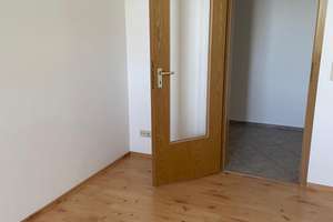 Helle 4-Zimmer-Wohnung im historischen Rittergut bei Leipzig – 113 m², Stuck, Garten & Stellplatz – Steinhof 2, 4808 Thallwitz – Vorschaubild 7