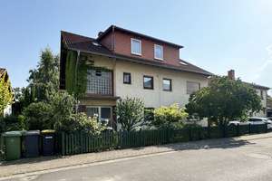 Dreiparteienhaus in zentraler Lage von Büdingen – Die vollständige Adresse der Immobilie erhältst du vom Anbieter., 63654 Büdingen – Vorschaubild 2