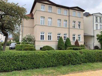3-Raumwohnung mit PKW-Stellplatz, Küche und Keller