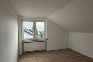 Ansprechende 3-Zimmer-Dachgeschosswohnung mit Sonnenbalkon in ruhiger Lage von Hohenlimburg! – Scheffelau 6, 58119 Hohenlimburg (Ortsteil), Hagen – Vorschaubild 7
