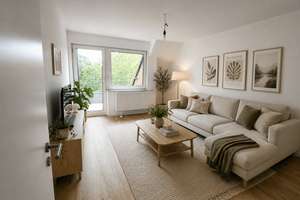 Provisionsfrei: Frisch renovierte 4-Zimmer-Maisonette mit Balkon und Blick ins Grüne