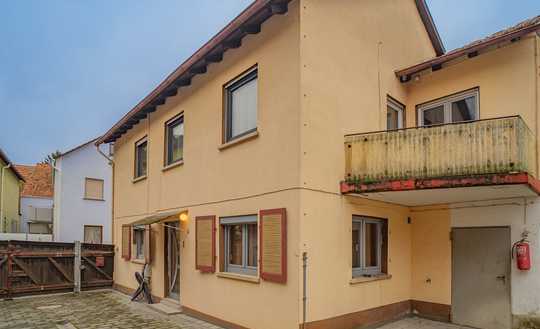 Lassen Sie sich überraschen! Einfamilienhaus mit Potential!