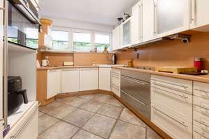 Elegantes Einfamilienhaus mit Wintergarten in ruhiger Lage in Trudering – Die vollständige Adresse der Immobilie erhältst du vom Anbieter., 81735 Gartenstadt Trudering, München – Vorschaubild 9