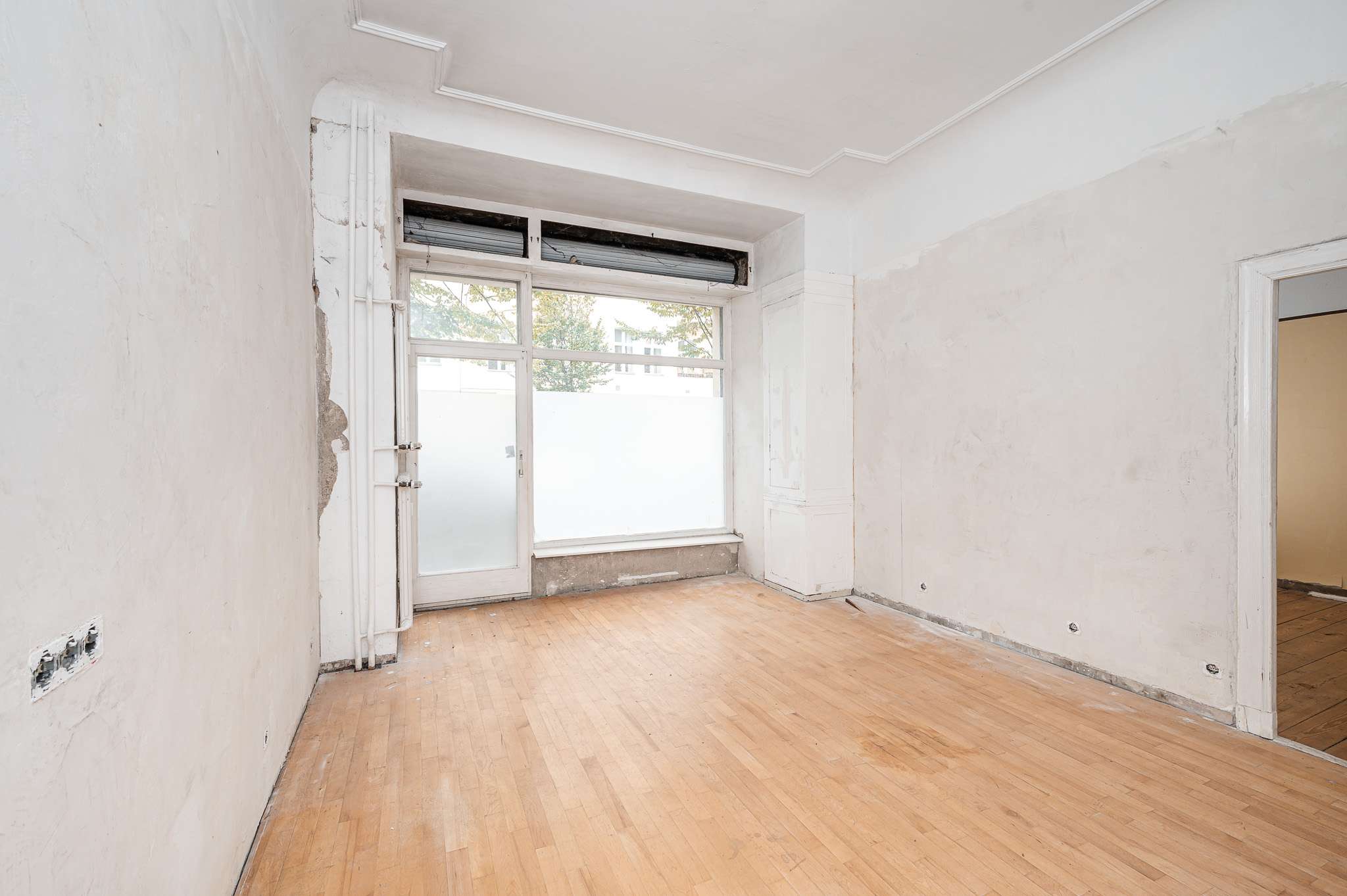 Altbautypische 3-Zimmer-Erdgeschosswohnung mit Keller in Moabit, Berlin – Bild 2