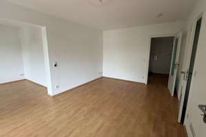 Attraktive 3. Zimmer-Wohnung mit Balkon in DU-Duissern