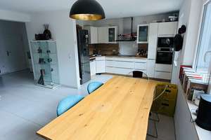 Moderne 3-Zimmer-Wohnung mit hochwertiger Einbauküche, Balkon und Garage in ruhiger Lage  – Gertrud-Woker-Straße 13, 40589 Wersten, Düsseldorf – Vorschaubild 4