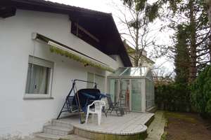 Zentral gelegenes Haus in zentraler Lage zu verkaufen. – Die vollständige Adresse der Immobilie erhältst du vom Anbieter., 83043 Bad Aibling – Vorschaubild 1
