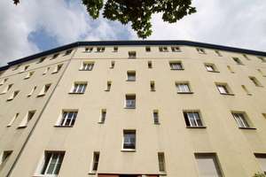 Ihr Rückzugsort im Dachgeschoss - ruhig, gepflegt, mit Loggia – Die vollständige Adresse der Immobilie erhältst du vom Anbieter., 13055 Alt-Hohenschönhausen, Berlin – Vorschaubild 3