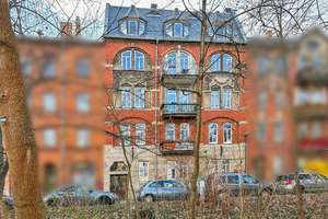 Große 4-Zimmer-Eigentumswohnung mit zwei Balkonen für Eigenbedarf oder Kapitalanlage