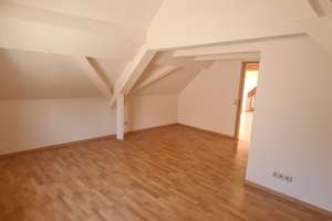 Gemütliche Wohnung mit modernen Tageslichtbad & Einbauküche in Oestrich-Winkel – Die vollständige Adresse der Immobilie erhältst du vom Anbieter., 65375 Oestrich-Winkel – Vorschaubild 3