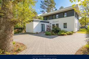 Premium Bauhaus Ferienvilla – 160 m² Wohnfläche auf 950 m², Strand fußläufig, mit Sauna & Wallbox! – Wittower Heide 59, 18551 Glowe – Vorschaubild 2