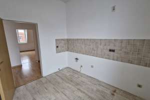 Helle 3-Raum-Dachgeschosswohnung mit Balkon und Stellplatz – Fichtestraße 47, 39112 Sudenburg, Magdeburg – Vorschaubild 8