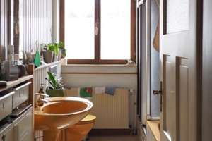 Großzügige Altbauwohnung - Hochparterre mit Gartenzugang - und Aufzug  – Heckerstraße 24, 34121 Süd, Kassel – Vorschaubild 13