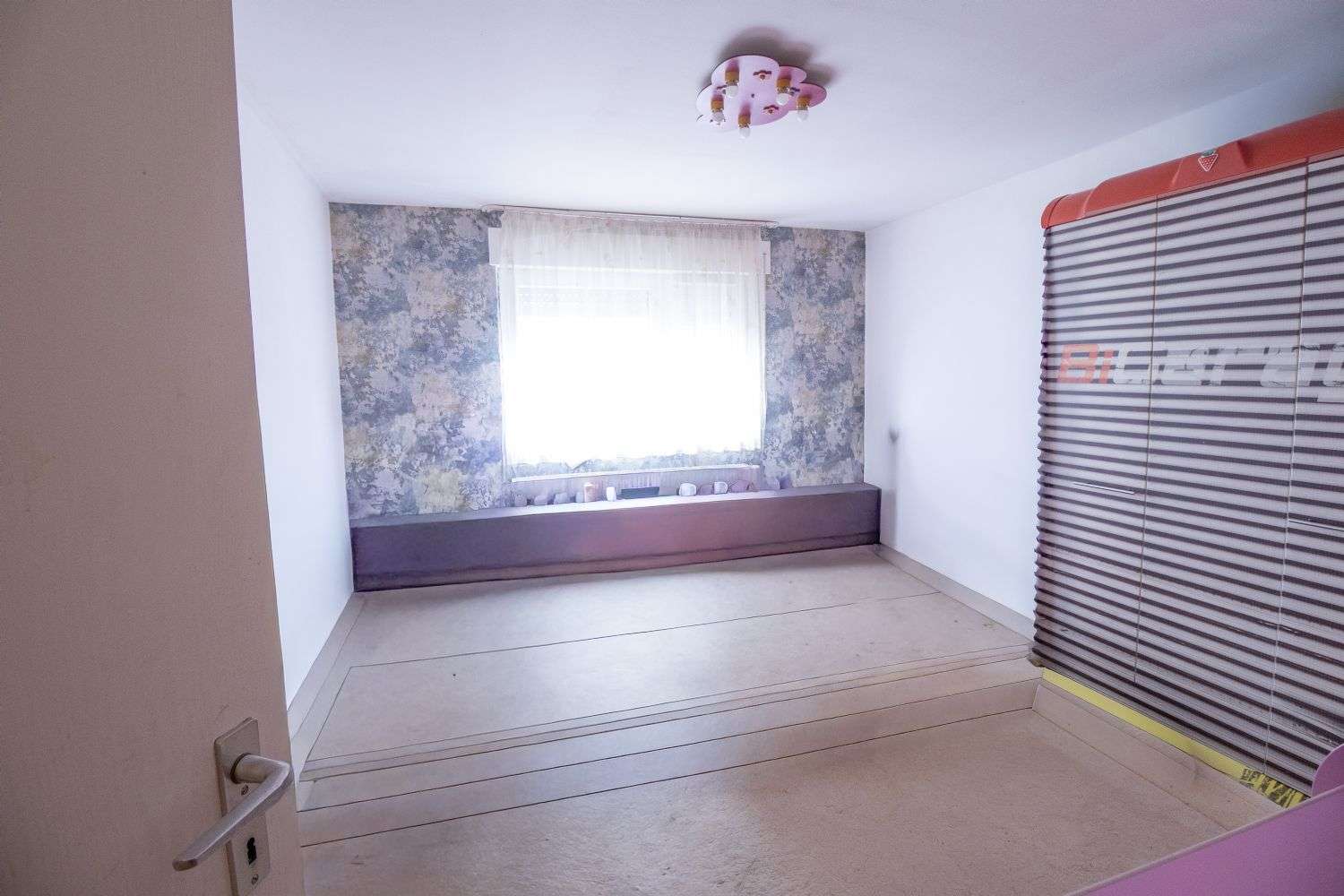 Immobilie in Schorndorf - *Moderne und lichtdurchflutete 3,5-Zimmer-Erdgeschosswohnung mit Garten* - Bild 4