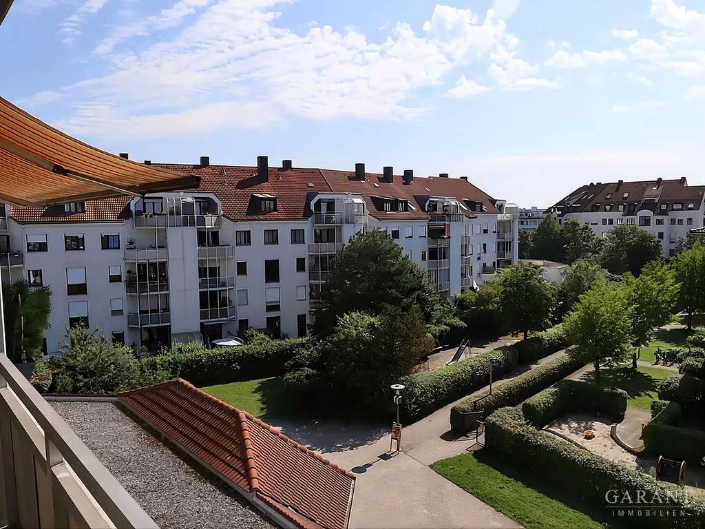 Immobilie in Kirchheim bei München - Kapitalanlage oder Selbstnutzung: Helle Balkonwohnung am Ortspark Kirchheim - Bild 3