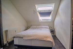 Großzügige 4-Zimmer-Dachgeschosswohnung mit Balkon und TG-Stellplatz in Rheinau - nur bei realunis – 68219 Rheinau, Mannheim – Vorschaubild 7