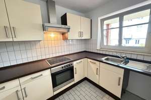 Stade * Nur ein kleiner Spaziergang bis zur Altstadt * Balkon * Pkw-Stellplatz * EBK * – Glückstädter Straße 2a, 21682 Stade – Vorschaubild 6