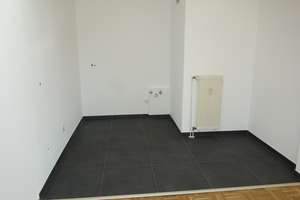 EXKLUSIV IN BILK NÄHE UNI MODERN RENOVIERT PARKETT BALKON SANIERTES WANNENBAD TG-STELLPL. 1. ETAGE – Himmelgeister Straße 179, 40225 Flehe, Düsseldorf – Vorschaubild 4