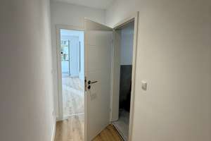 Frisch Sanierte , WG geeignete 3-Zimmer-Wohnung mit Balkon in zentraler Lage – Kölnerstraße 45, 40211 Stadtmitte, Düsseldorf – Vorschaubild 6