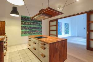 Exklusives Designerloft mit 3,5 Zimmern–Wohnen & Arbeiten in historischer Fabrikarchitektur in Mitte