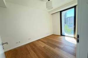 Exklusive 2-Zimmer Wohnung im Grand Tower Frankfurt mit Balkon – 60372 Gallus, Frankfurt am Main – Vorschaubild 2
