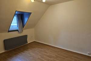 City-Rand: Kleines Studentenapartment im Gerberviertel (DG) – Gerberstraße 24, 44787 Gleisdreieck, Bochum – Vorschaubild 2