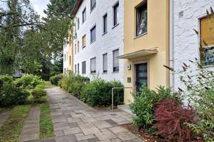 Kapitalanlage in Berlin-Lichterfelde - Vermietete 2-Zimmer-Wohnung mit Stellplatz – Die vollständige Adresse der Immobilie erhältst du vom Anbieter., 12209 Lichterfelde, Berlin – Vorschaubild 2