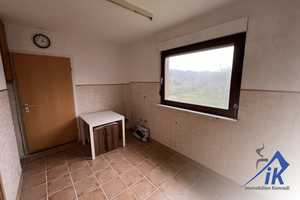 IK| Einöllen: Zweifamilienhaus in einer ruhigen Lage. – Kusel (Kreis) – Vorschaubild 11